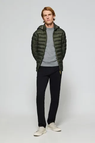 Ultraleichte Jacke Corey grün mit abnehmbarer Kapuze und PC Stickerei