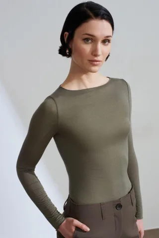 Slim Fit Bootsaum Langarm Strickbluse