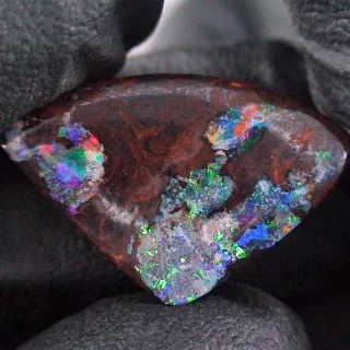 10,85 ct. Boulder Opal aus Australien – Opalstein