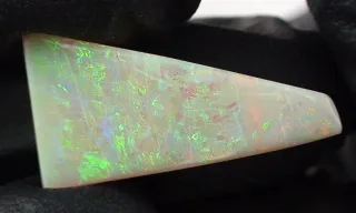 10,00 ct White Opal Multicolor Edelstein Lightning Ridge Australien