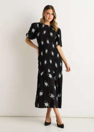 Schwarzes Midikleid mit 3/4 Ärmeln und Paisley-Rüschen