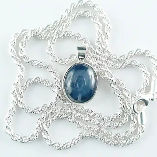 Blauer 5,96 ct. Sternsaphir Anhänger aus 935er Silber mit Silberkette
