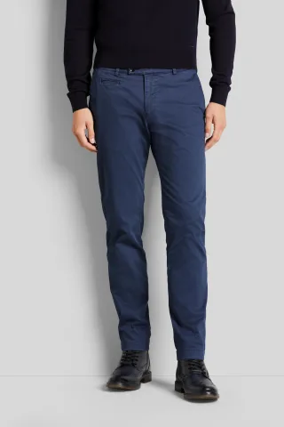 Bugatti Herren Chinohose in leichter Used-Optik