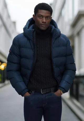 Superdry - Kapuzen-Sportpufferjacke finster marineblau - Gr. - S