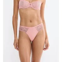 Triumph Slip Comfort Allure String florale Stretch-Spitze, elastisch, eleganter Look