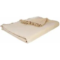 Atmosphera Créateur d'intérieur Tagesdecke Baumwoll-Tagesdecke in beige mit Fransen 230x250 cm auf dem Sofa