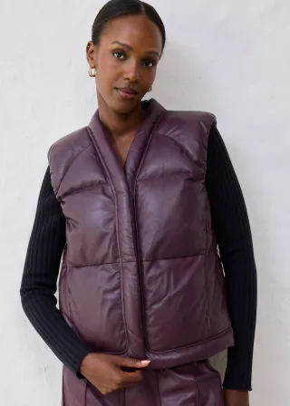 bonprix Leder-Steppweste aus Lammnappa, rot, Gr.40, Ideal für kühlere Tage! Leicht gefütterte Leder-Steppweste aus hochwertigem Lammnappa