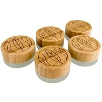 Wachsmann Bienenprodukte Aufbewahrungsdose Hochwertige Glastiegel für DIY-Kosmetik, Im Frosted Look, mit graviertem Bambus Deckel