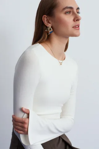 Slim-Fit Langarmshirt mit Rundhalsausschnitt