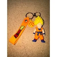 Stelby Schlüsselanhänger Dragonball Songoku Schlüsselanhänger 3D Gummi (Super-Sayajin im Kampfanzug), Strapazierfähiges & flexibles Material für langlebige Nutzung