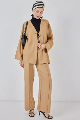V-Ausschnitt Cardigan und Weite Hosen Set