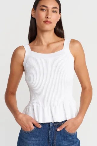 Enganliegendes Rippenshirt ohne Ärmel mit quadratischem Ausschnitt