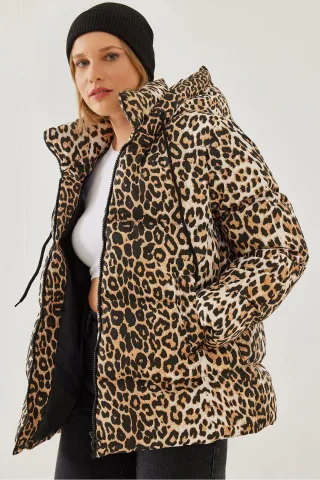 Dicker Leopardenmuster Pufferjacke mit Reißverschlusskragen