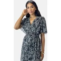 Elara Maxikleid Sommer-Maxikleid mit V-Ausschnitt (1-tlg)