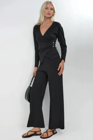 Bluse und Hose im Set mit Accessoire-Details