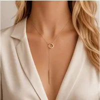 XCOAST Edelstahlkette Elegante Damen Glow Gold Halskette (y halskette damen 38mm, vergoldete Luxus Damenkette mit Stab Anhänger), langlebiger Schmuck, rostfrei, Schmuck Geschenk Damen