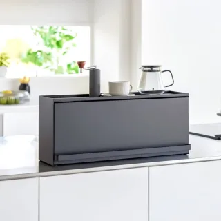 Küchenregal Organizer stehend für die Arbeitsplatte 60x25x17cm aus Metall halbgeschlossen schwarz | Yamazaki Tower