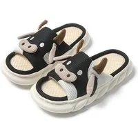 Corimori Flauschige Kuh Pantoffeln im MuhKuh-Design Plüsch Hausschuhe (Packung, Geschenk) lustige Plüsch Slipper für Kinder und Erwachsene, EU Größe 36-37