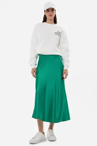 Hochgeschnittener Satin-Midi-Rock