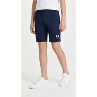 Under Armour® Trainingsshorts UA Y CH. CORE SHORT für Jungen für Jungen, schnell trocknendes Material, bequeme Passform