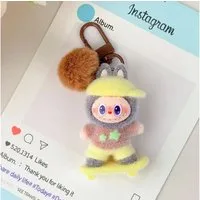 suebidou Schlüsselanhänger Niedlicher Labubu inspirierter Schlüsselanhänger Skateboarder (ein Schlüsselanhänger ca. 10 cm), nachhaltig, kreativ