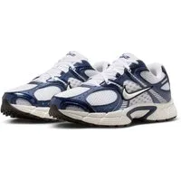 Nike Sportswear Nike V5 RNR Sneaker inspiriert vom Design des Y2K Nike Vomero 5