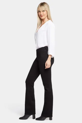 Barbara Bootcut Jeans Schwarz Premium-Denim (Petite)