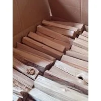 LosBudos Kaminholz Anzündholz Fichte - trocken im Karton - für Kamin & Feuerkorb, 5 kg