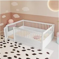 Flieks Kinderbett, Holzbett Bodenbett 140x200cm mit Zaun und Tür ohne Lattenrost