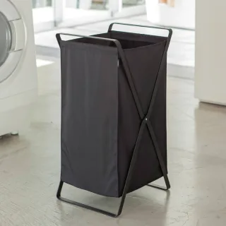 Yamazaki Wäschesammler klappbar 45L Tower Metall schwarz. Der ideale Wäschekorb für große Mengen und platzsparende Aufbewahrung im Badezimmer.