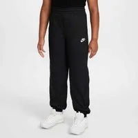 Nike Sportswear Sporthose K NSW CLUB WVN JGGR LBR für Jugendliche entwickelt, aus Polyester