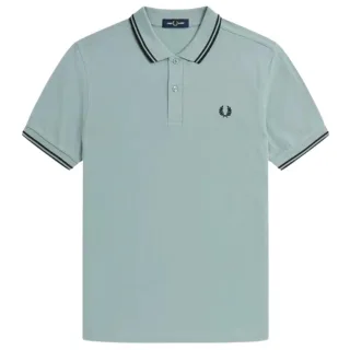 Schwarzes, hellblaues Poloshirt mit Doppelstreifenkragen von Fred Perry