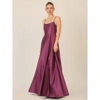 Apart Abendkleid aus Satin mit Spaghettiträgern