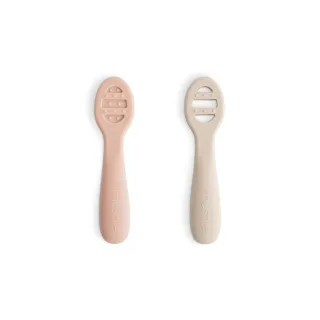 Mushie First Feeding Baby Silikonlöffel 2er Pack Blush/Shifting Sand