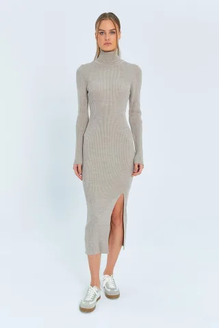 Pullover-Midi-Strickkleid mit Schlitz
