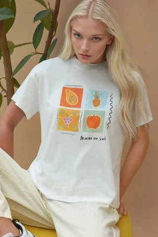 Bedrucktes Regular Fit Rundhals T-Shirt aus 100% Baumwolle