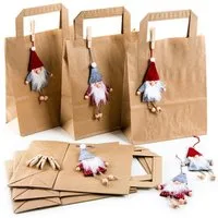 Logbuch-Verlag Dekofigur 6 braune Weihnachtstüten (18 x 8 x 22 cm) + Wichtelanhänger aus Filz