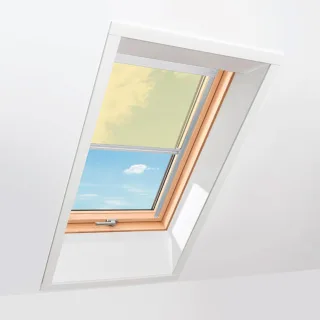 Dachfenster mit lichtdurchlässigem Innenrollo in Beige, Holz, Schwingfenster, Ropal made by Roto, R4/7, Innen Kiefer, außen Anthrazit