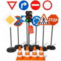 alldoro Spiel-Verkehrszeichen XXL Verkehrsset für Kinder - mit Ampel, 10 Schildern & 4 Pylonen, Standfüße befüllbar, großes Set für Verkehrserziehung und Rollenspiele