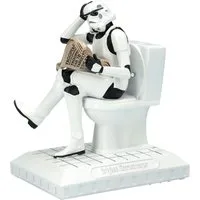 Figuren Shop GmbH Dekofigur Pooper Trooper – Stormtrooper Figur Toilette Deko Sammler 13.5 cm