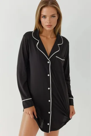 Extraweiches Touch Entspanntes Mini-Lounge-Kleid mit Hemdkragen
