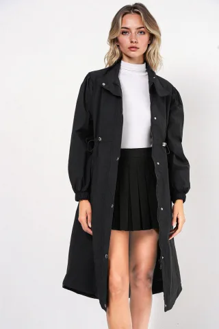 Langer Trenchcoat mit Umlegekragen