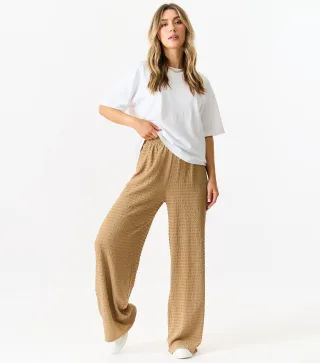 Texturierte Hose mit elastischem Bund zum Anziehen