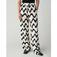 OPUS PANTS Stoffhose Malotta float aus Webware mit Allover Print Praktische Taschen runden den entspannten Look ab