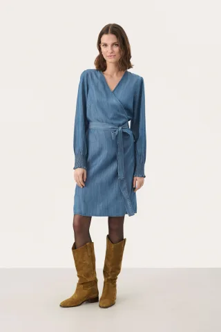Blau