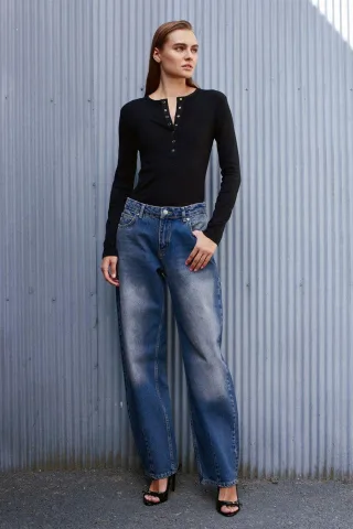 Hochtaillierte weit geschnittene Baumwoll-Jeans
