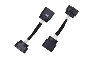 Original Kufatec Adapter Set für den einfachen Austausch der Xenon Scheinwerfer in die günstigeren Halogen Scheinwerfer für VW Touareg 7L