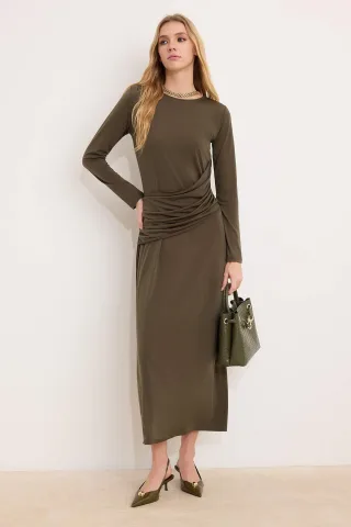 Langes, flaches, elegantes, figurbetontes Hijab-Kleid für Damen/Nachtkleid