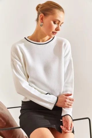 Lässig geschnittenes geripptes Crop-Top mit Rundhalsausschnitt