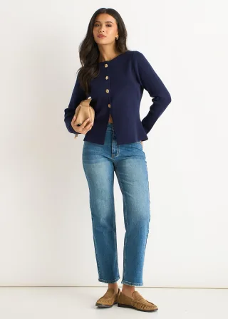 Marineblaue Strickjacke mit goldenen Knöpfen und Rippmuster